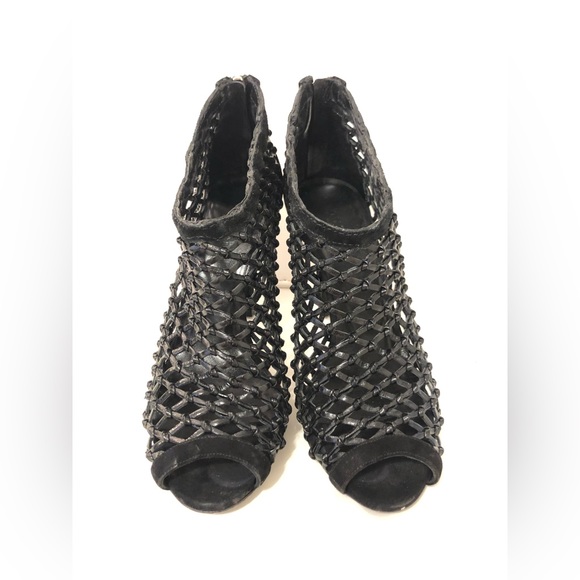 Gucci black leather woven open toe booties heels size 36.5 - Picture 2 of 7